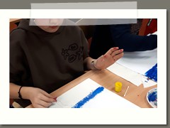 Nietypowy pędzel w klasach 4 a i b