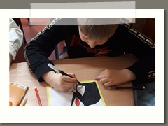 Odpowiedź narysowana w klasach 4 a i b