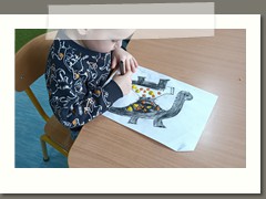 Motylki poznaja świat dinozaurów