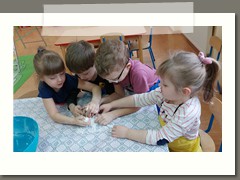 Jak zrobić śnieg- sensoryczne zabawy Sówek