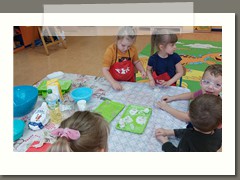 Jak zrobić śnieg- sensoryczne zabawy Sówek